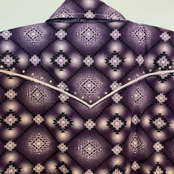 Cowgirl Hardware Purple Patterned Western Shirt - Picture 9 of 10